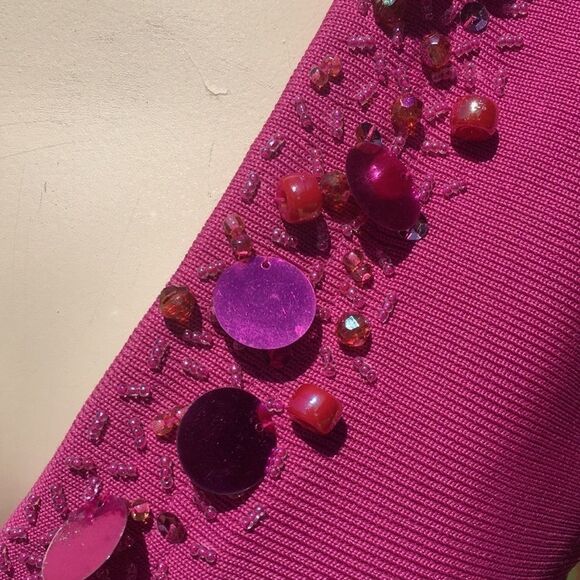 VERANIQUE YOUNG for W sleeveless top pink sequin beads V neck sexy Size Medium - Picture 4 of 8